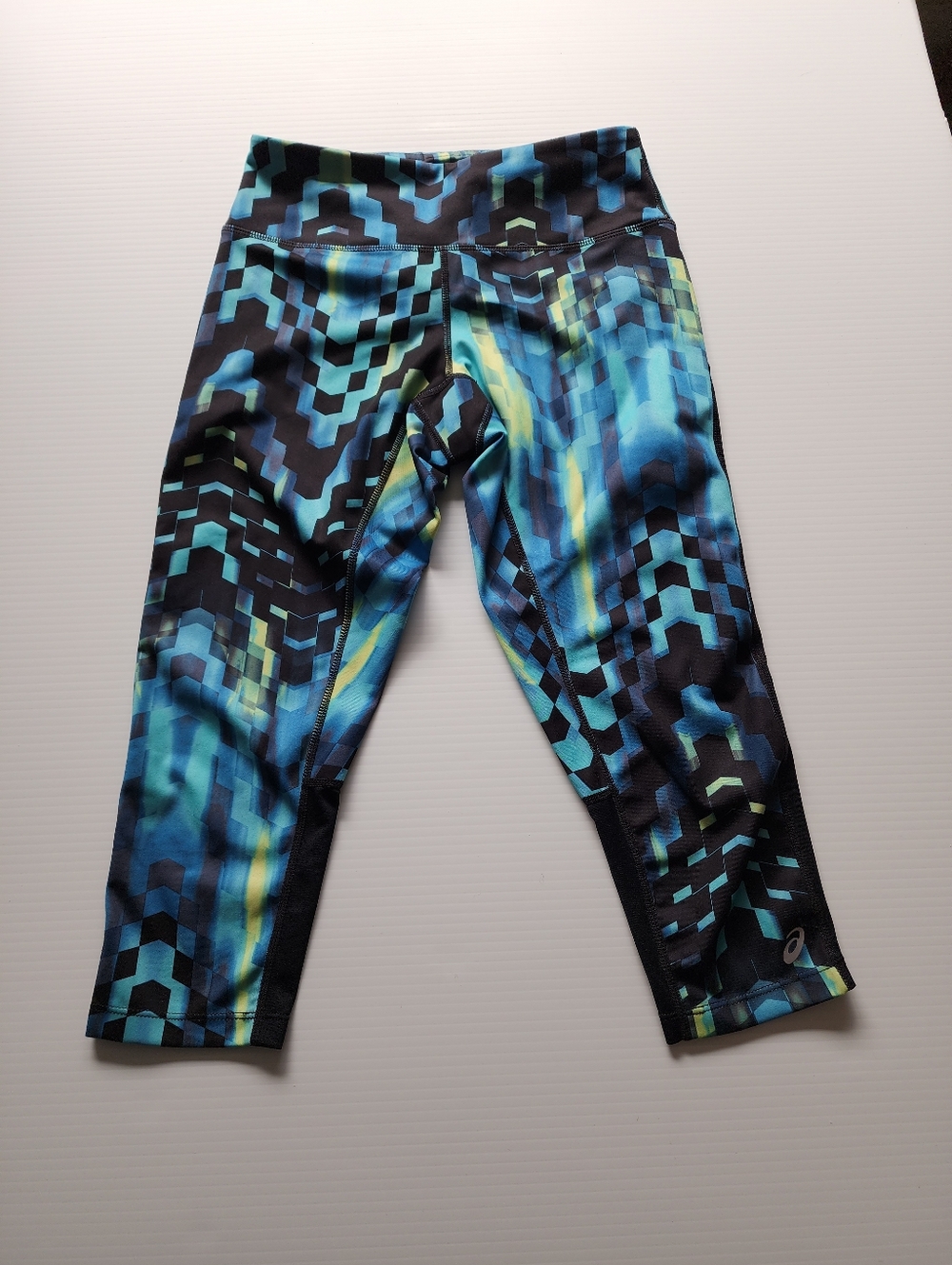 ASICS capri running tights - Size XS NWOT
